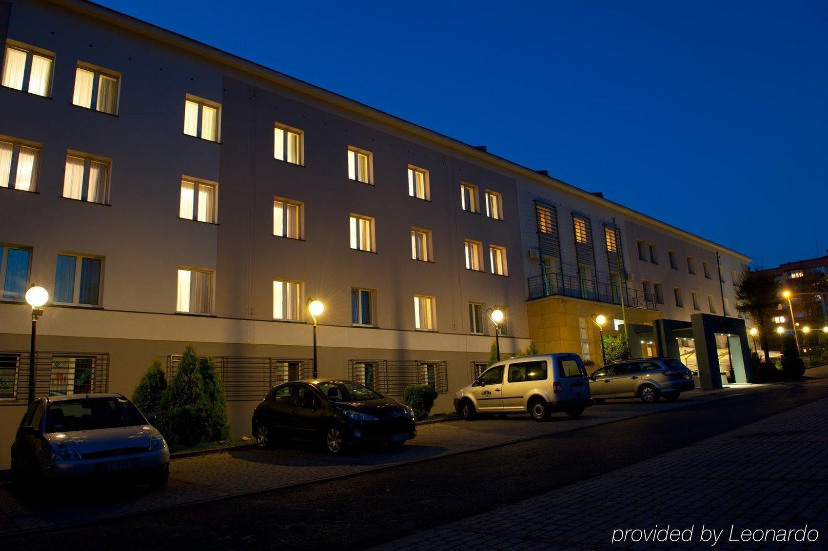 Brojan Hotel Jaworzno Kültér fotó